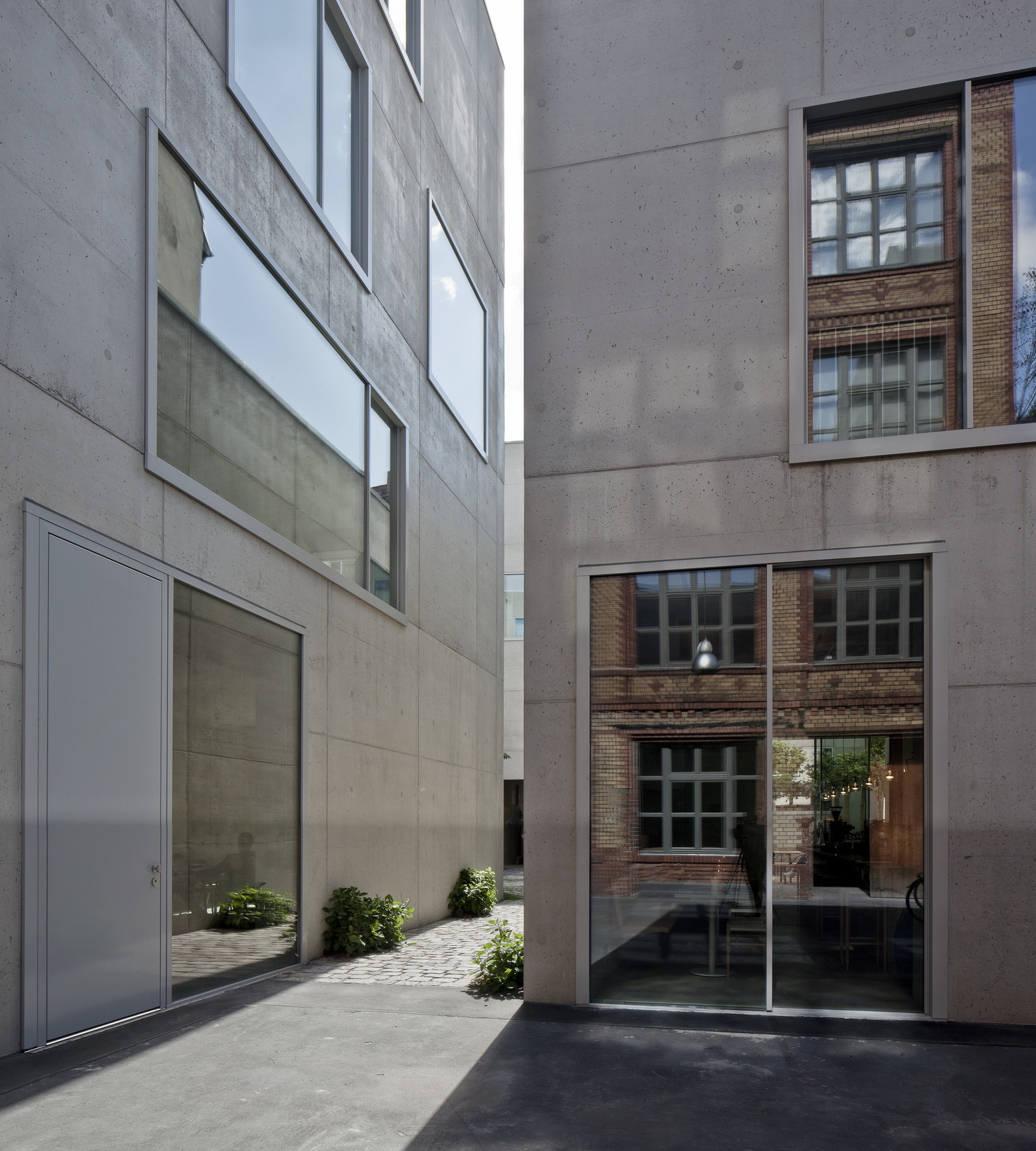 洋書 David Chipperfield Architects David Chipperfield Architects ARTBOOK | D.A.P. 2025 Catalog